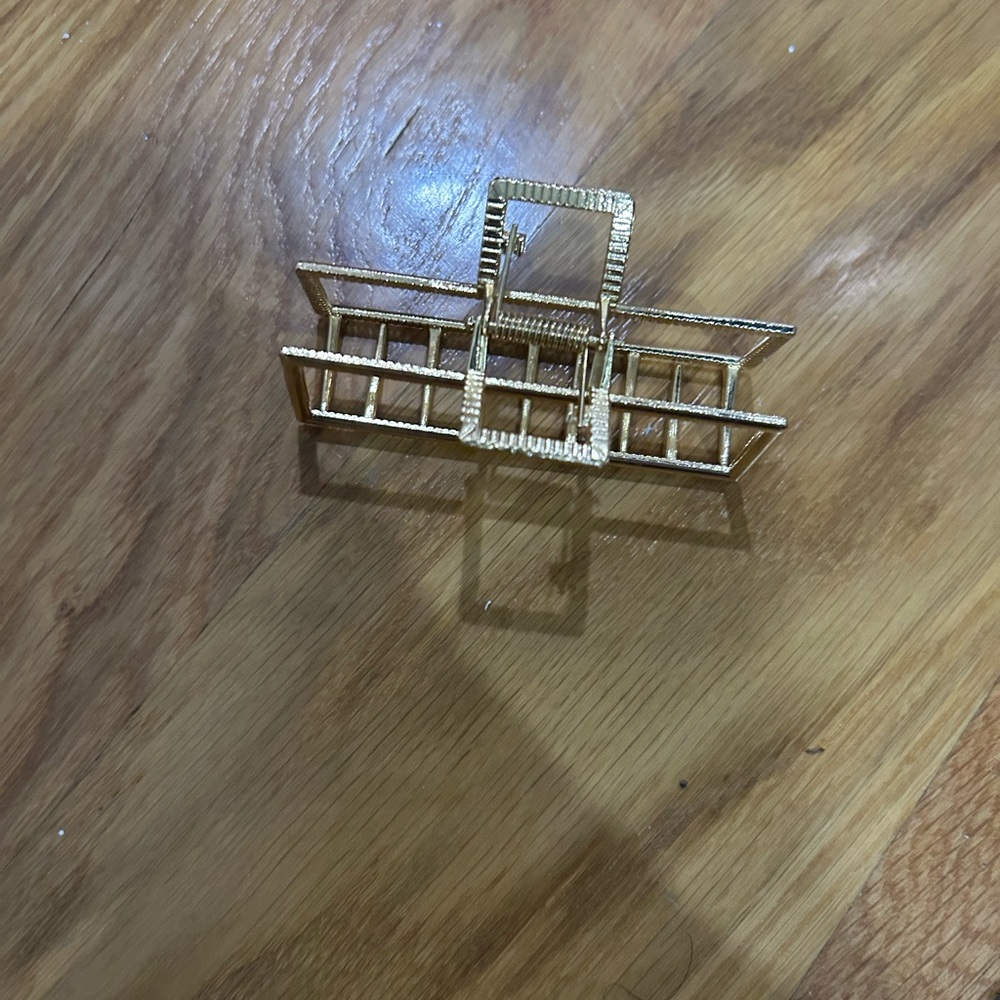 Gold Hair Claw Clip
